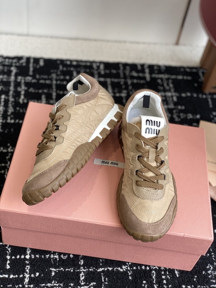 Кроссовки фото 5