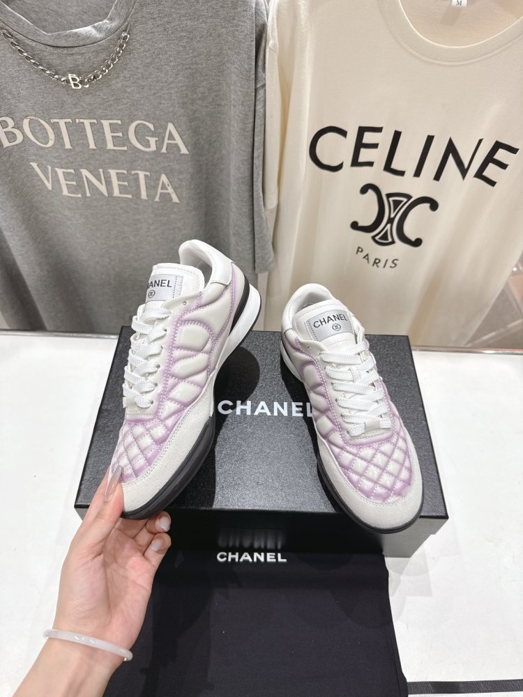 Кросівки фото 5