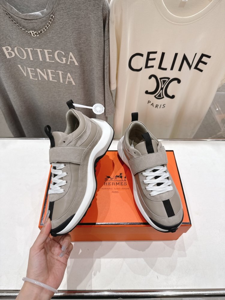 Кросівки фото 5