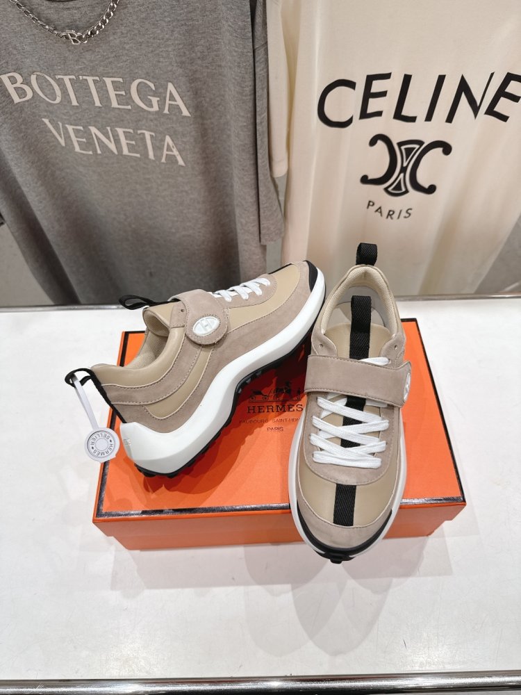 Кросівки фото 5