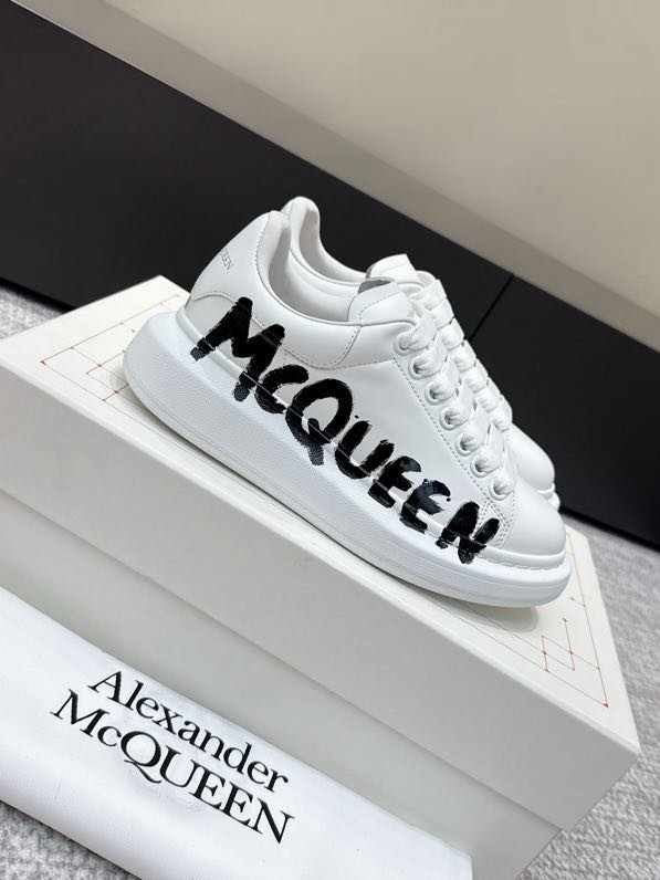 Кроссовки фото 5