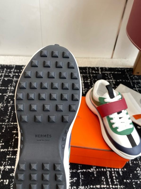 Кросівки фото 5