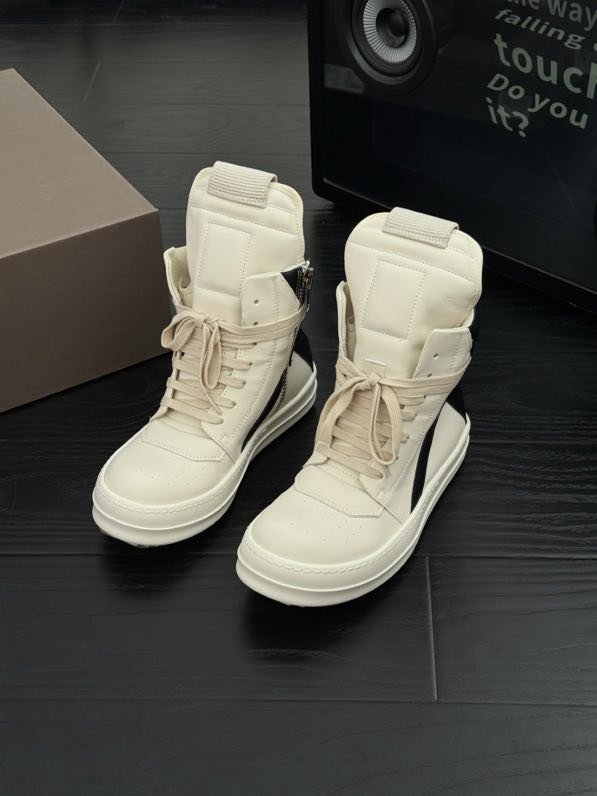 Кроссовки фото 5