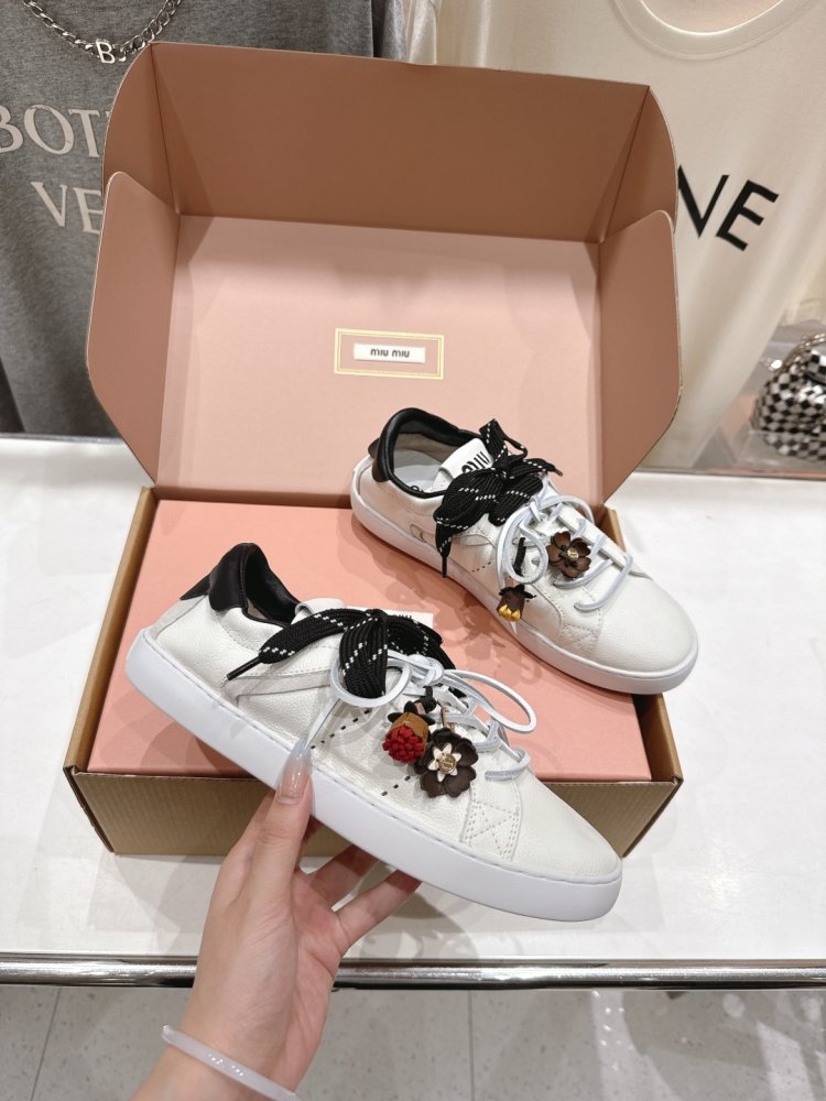 Кроссовки фото 5