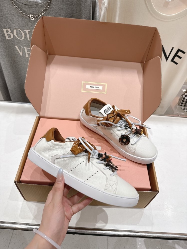 Кросівки фото 5