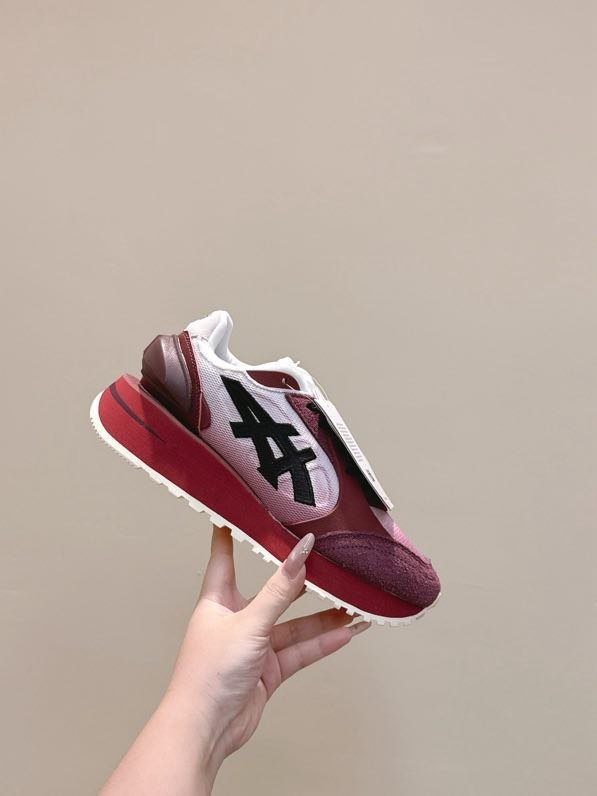 Кроссовки фото 5