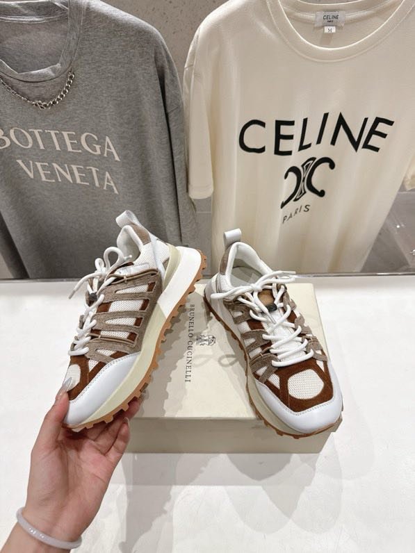 Кроссовки фото 5