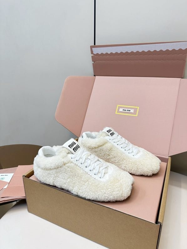 Кроссовки фото 5