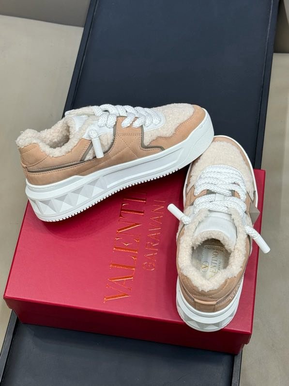 Кроссовки фото 5