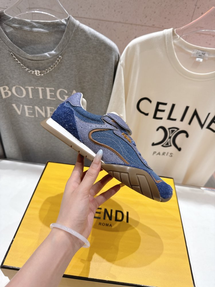 Кроссовки фото 5