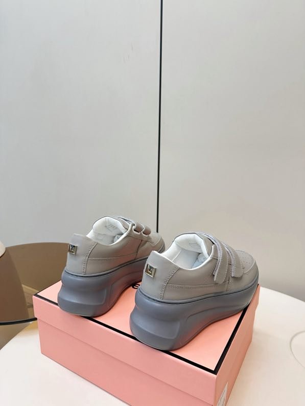 Кроссовки фото 5