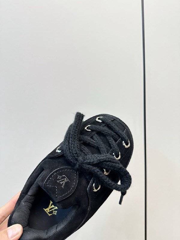 Кроссовки фото 5