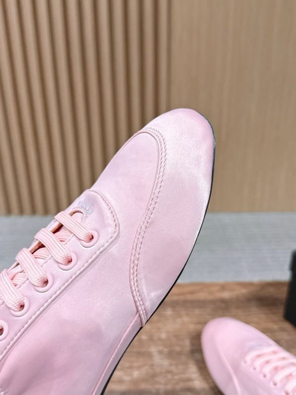 Кроссовки фото 5