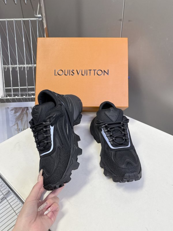 Кроссовки фото 5