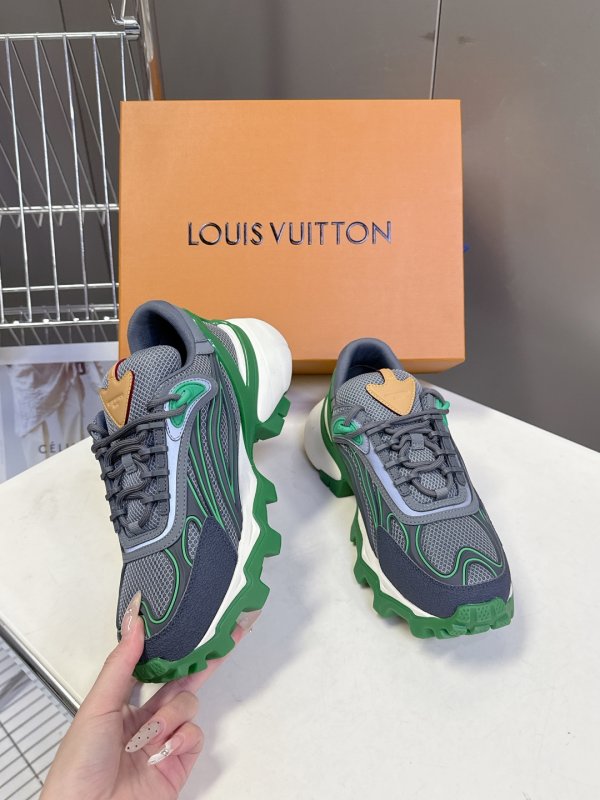 Кроссовки фото 5