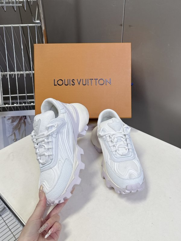 Кроссовки фото 5