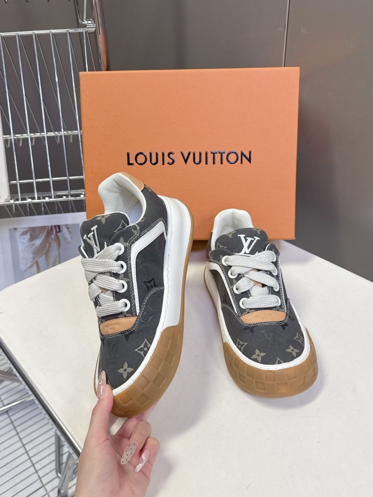 Кроссовки фото 5