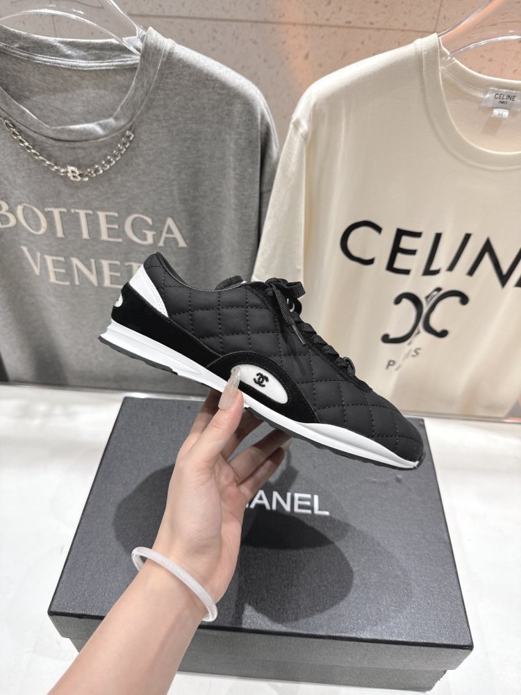 Кроссовки фото 5