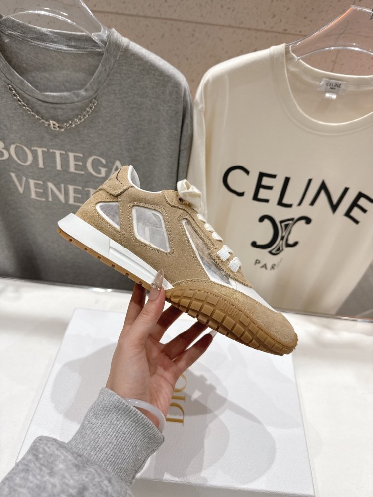 Кроссовки фото 5