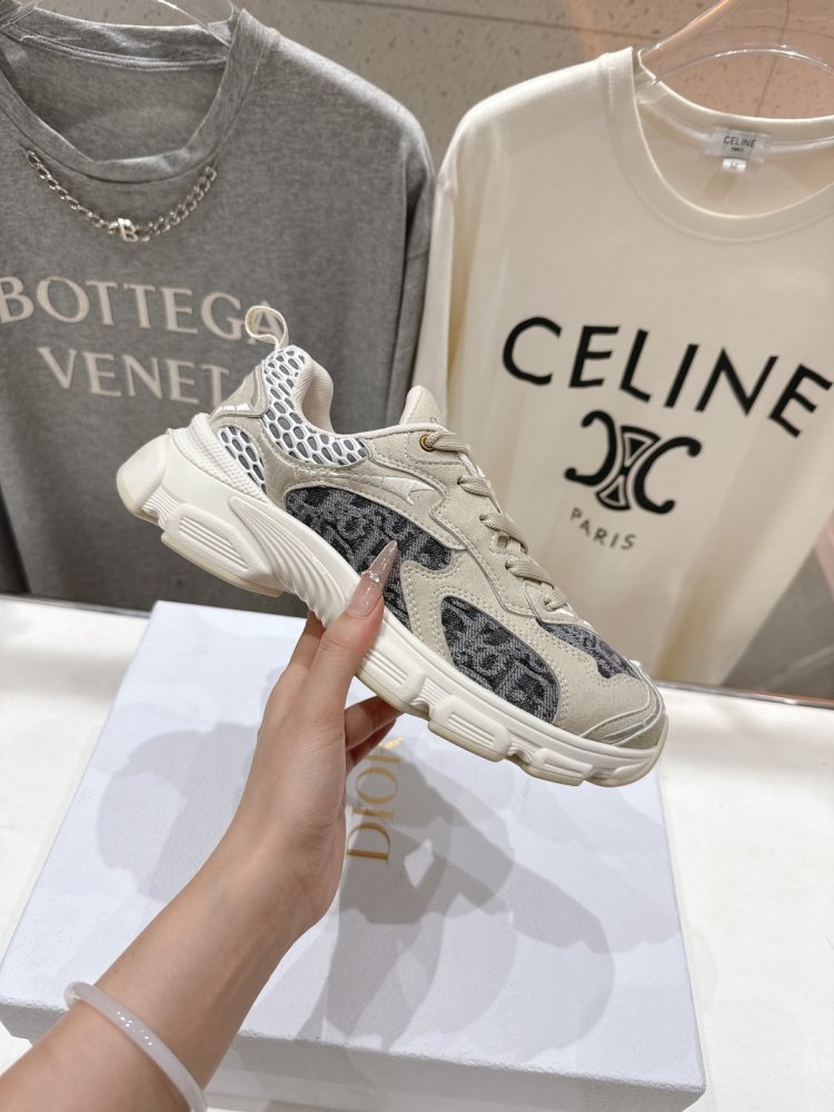 Кроссовки фото 5