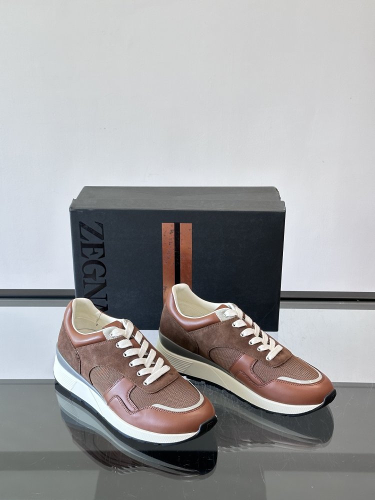 Кросівки фото 5