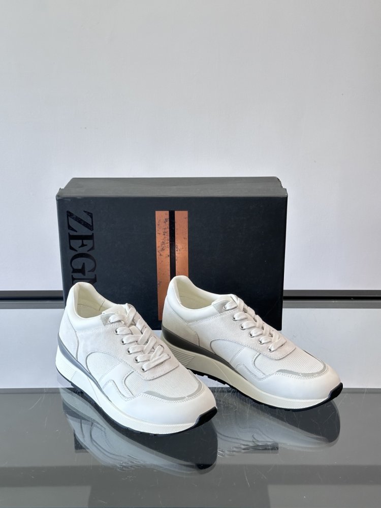 Кросівки фото 5