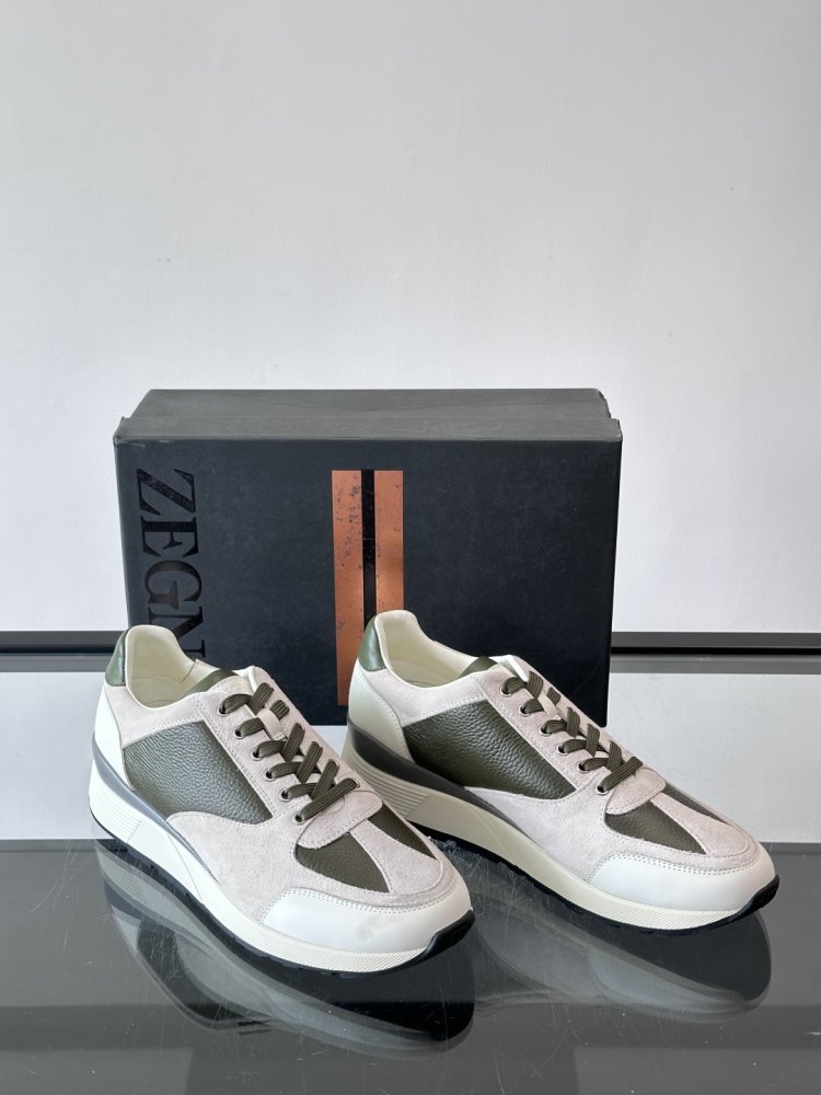 Кросівки фото 5