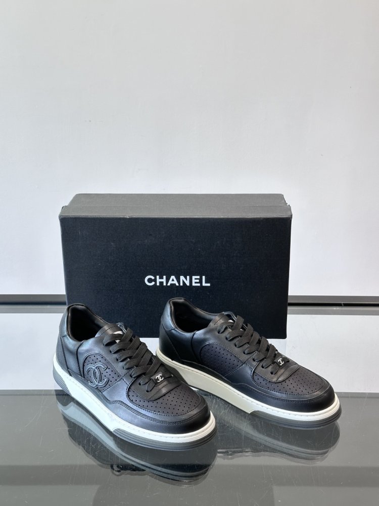 Кросівки фото 5