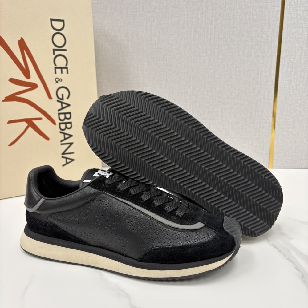 Кросівки фото 5