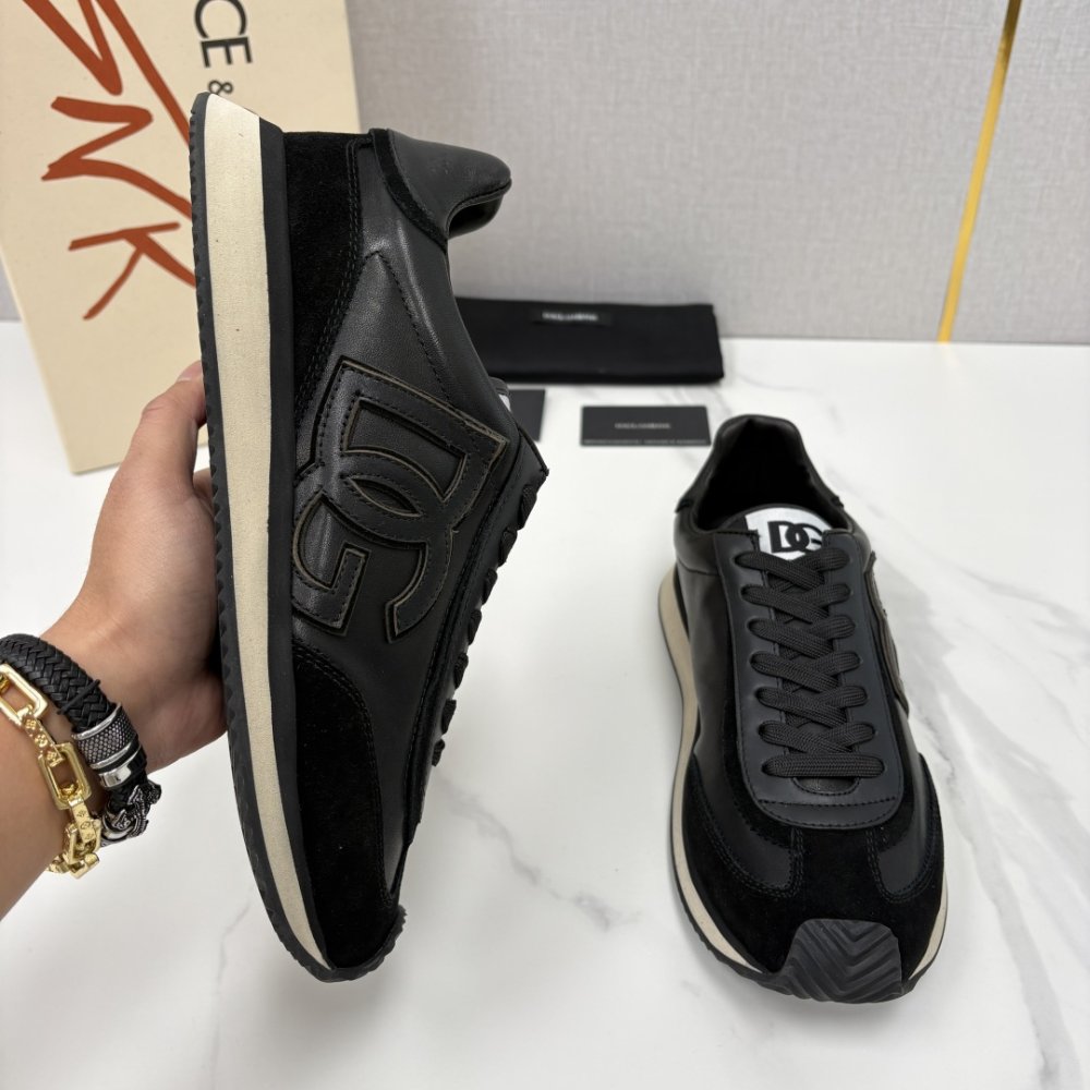 Кросівки фото 5