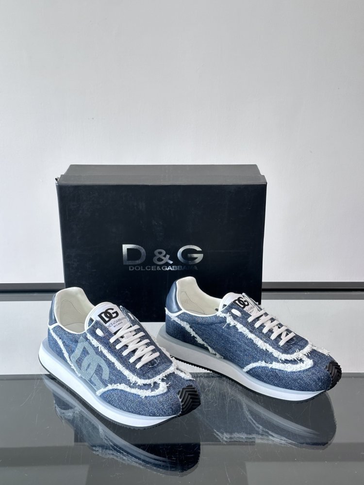 Кросівки фото 5