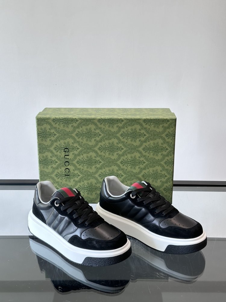 Кросівки фото 5