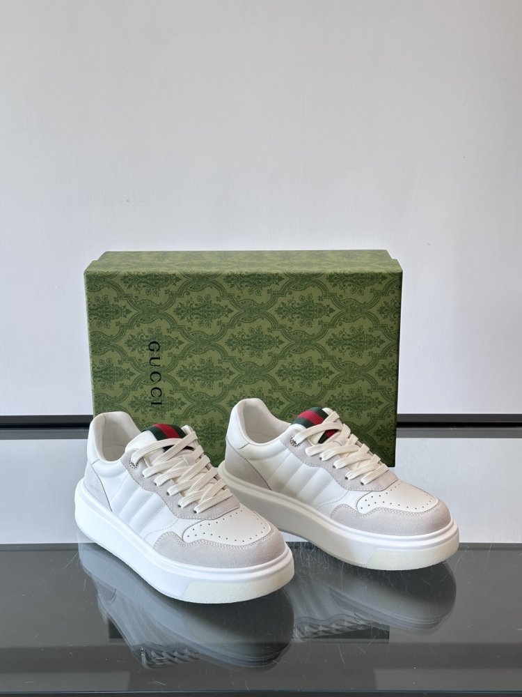 Кросівки фото 5