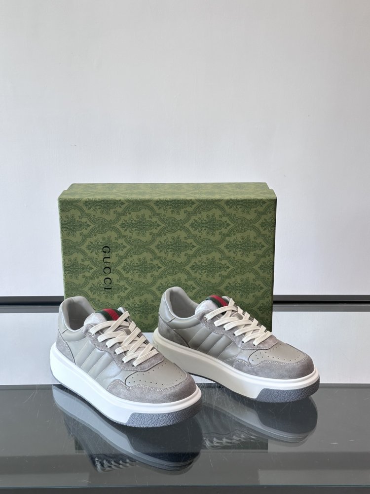 Кросівки фото 5