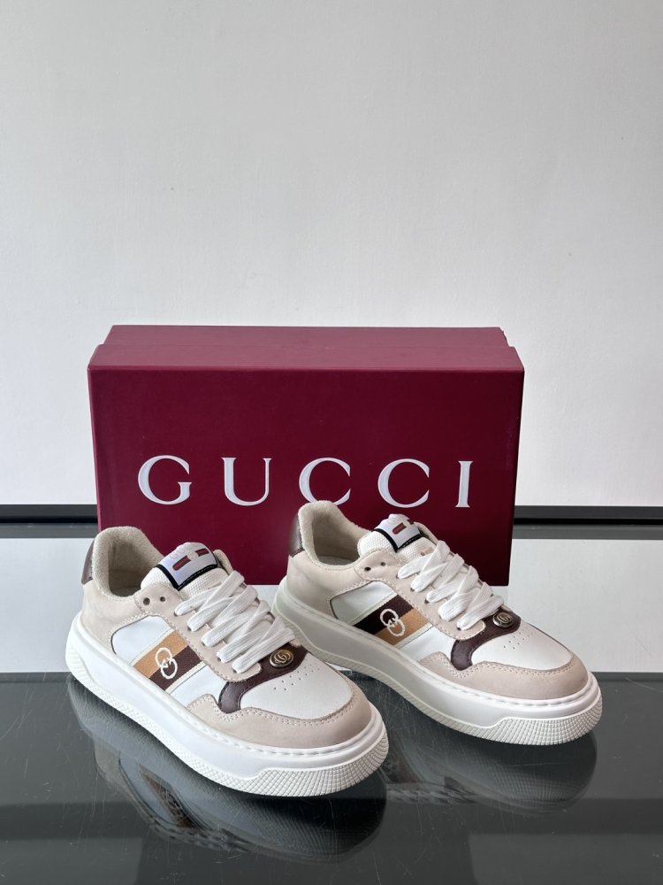 Кросівки фото 5