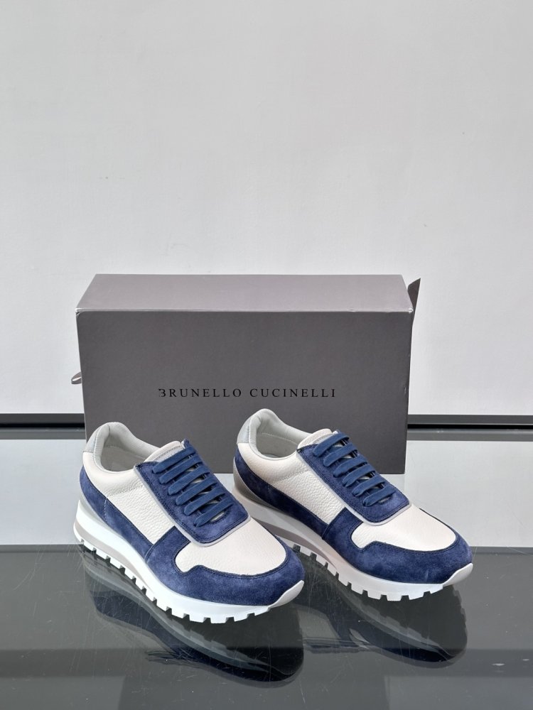 Кросівки фото 5