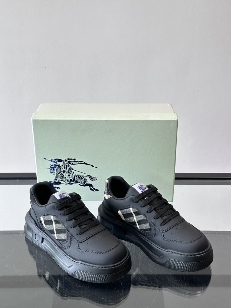 Кросівки фото 5