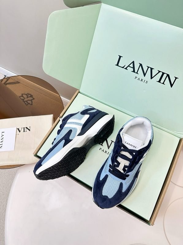 Кроссовки фото 6