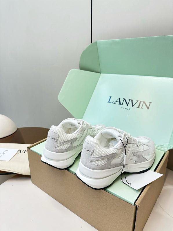 Кроссовки фото 6