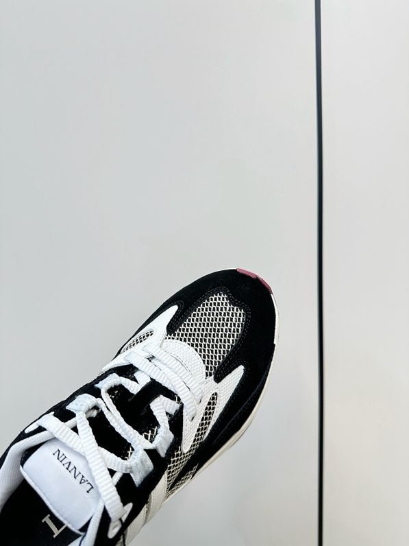 Кроссовки фото 6