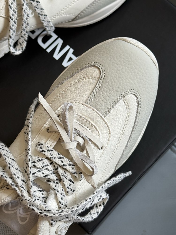 Кроссовки фото 6