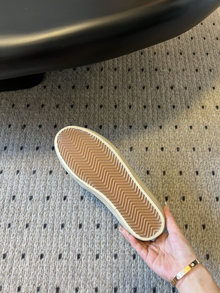 Кроссовки фото 6