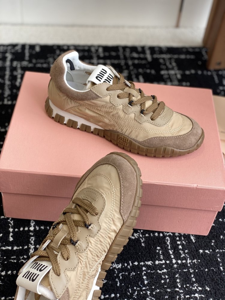 Кроссовки фото 6