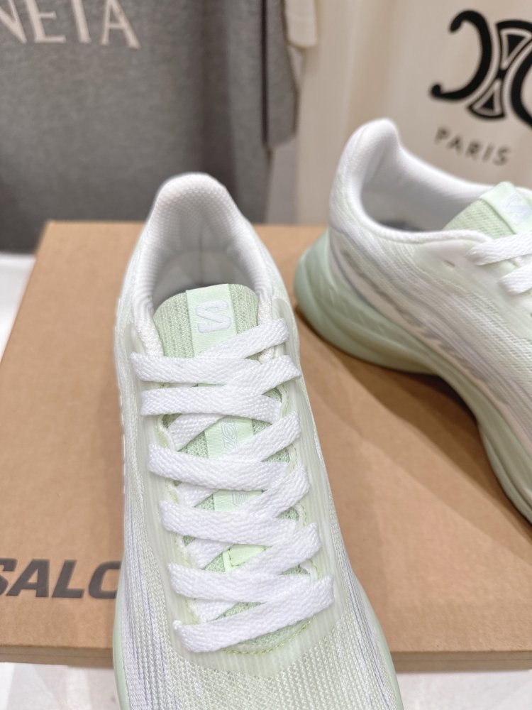 Кросівки фото 6