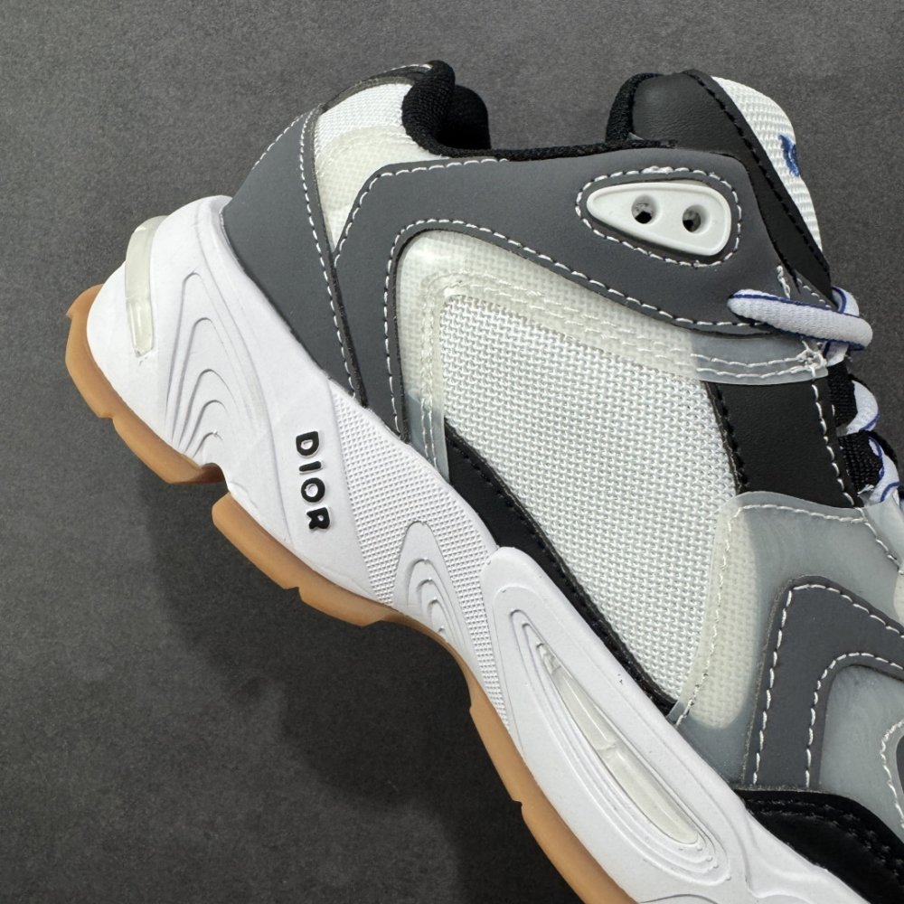 Кросівки фото 6