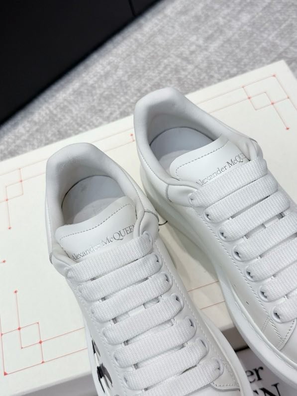 Кроссовки фото 6