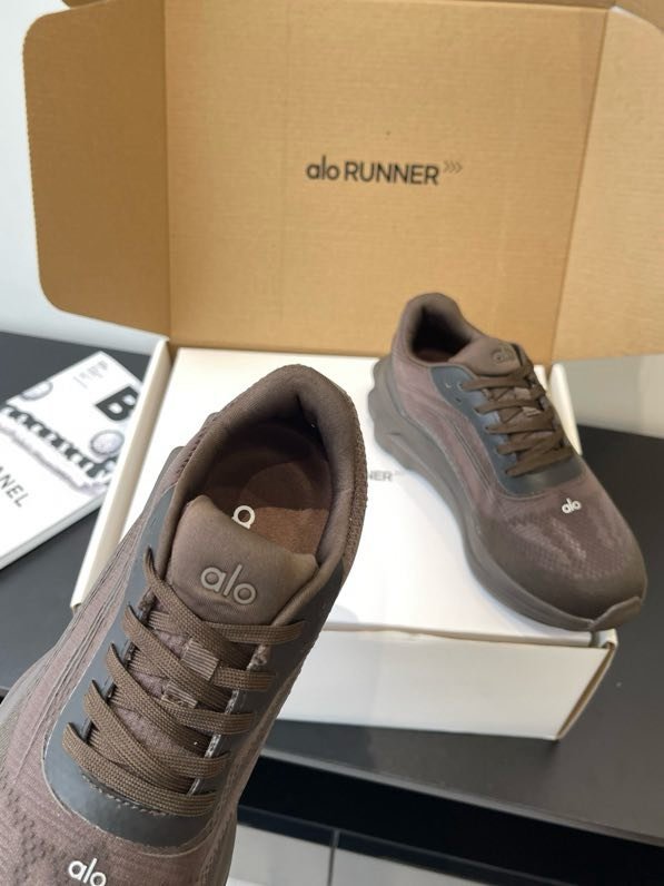 Кросівки фото 6