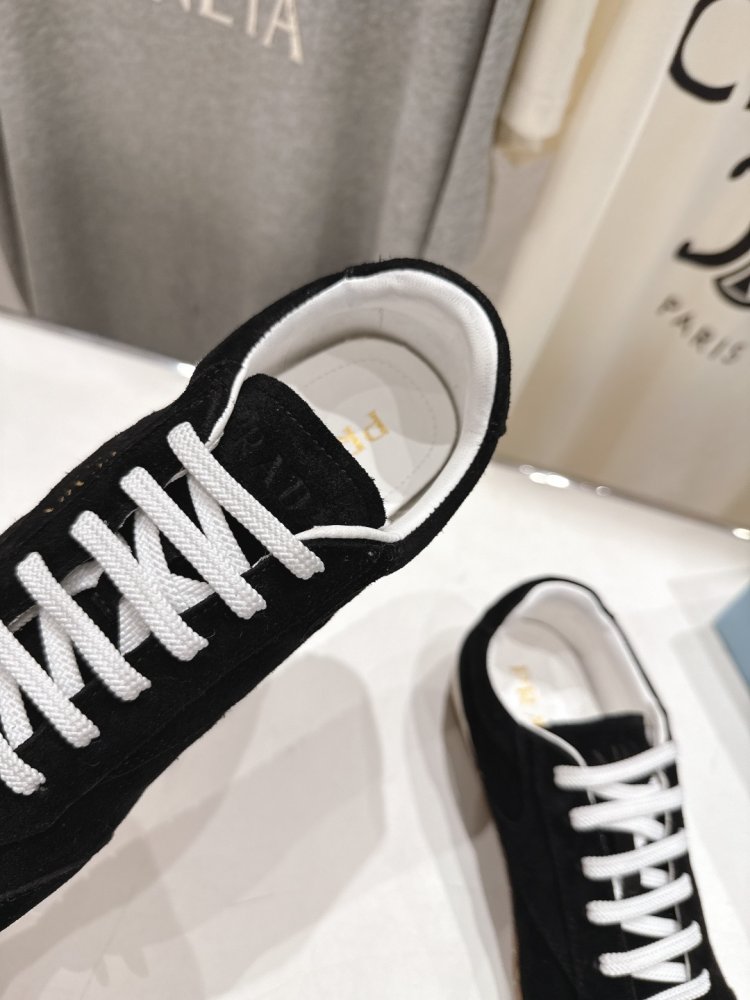 Кроссовки фото 6