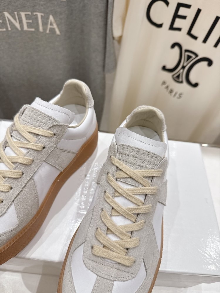 Кросівки фото 6