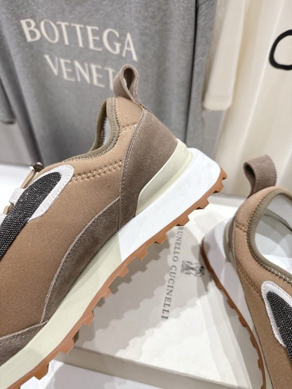 Кроссовки фото 6